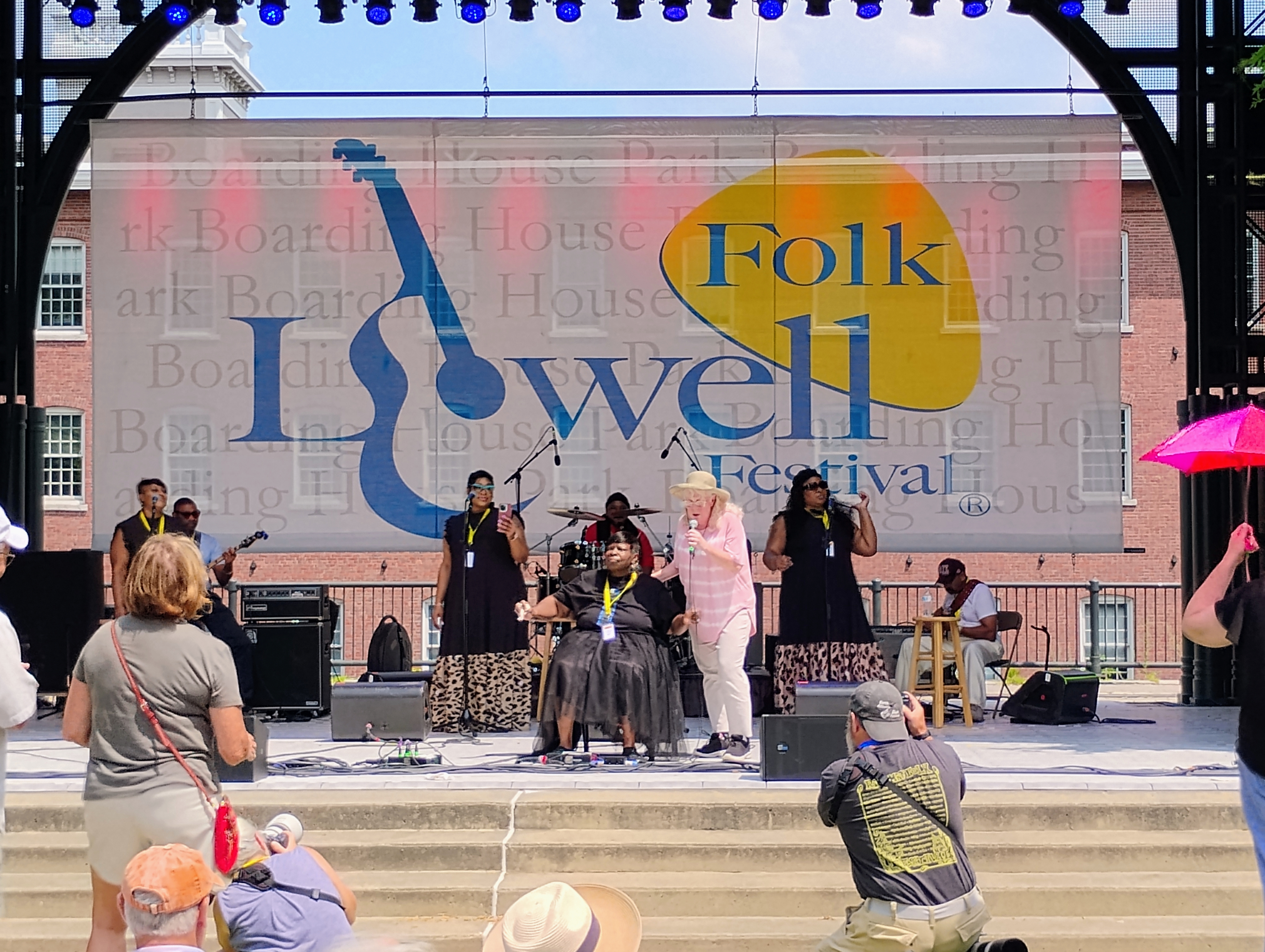 AnnieAndTheCaldwellSingers2024-07-28BoardingHouseParkLowellMA (15).jpg